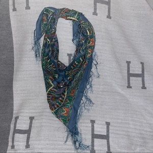 NWOT lightweight but lofty paisley printed blue multi cotton square scarf